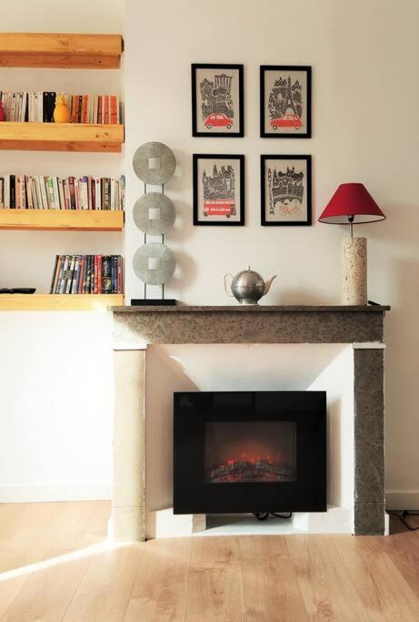 Bel Appartement Au Coeur De La Cite Medievale ซอมมิแยร์ ภายนอก รูปภาพ